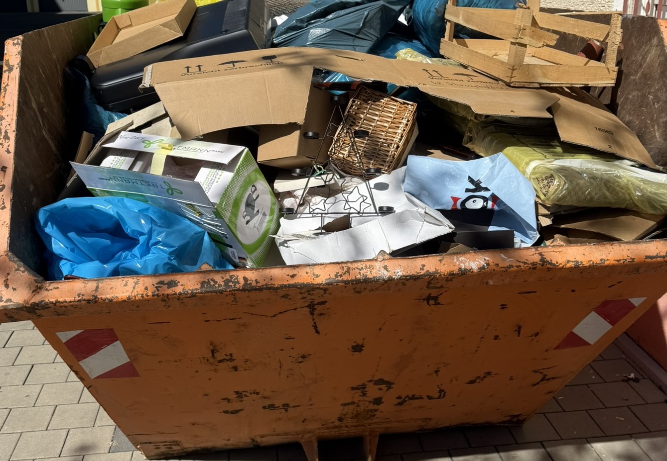 Entrümpelung eines Containers – abgeschlossenes Projekt